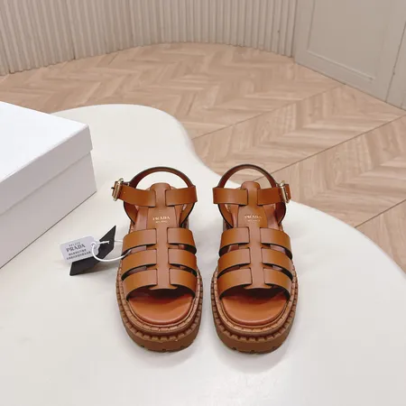 プラダ サンダル