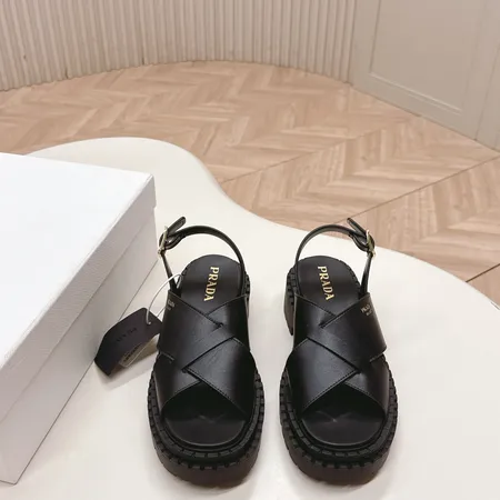 プラダ サンダル