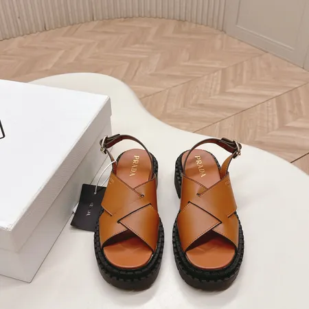 プラダ サンダル