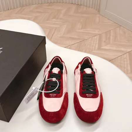 プラダ カジュアルシューズ
