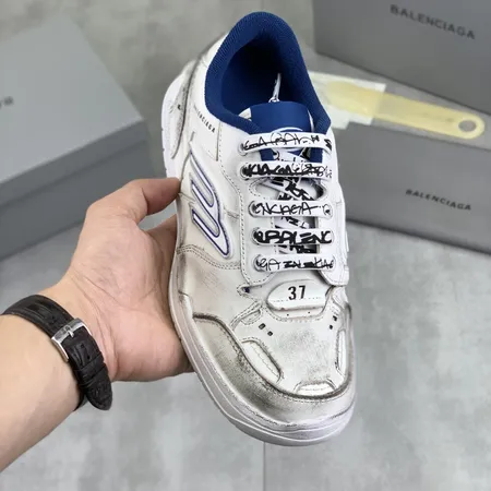 バレンシアガ カジュアルシューズ