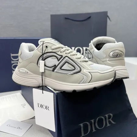 ディオール スニーカー