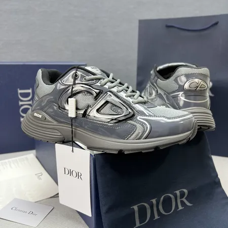 ディオール スニーカー