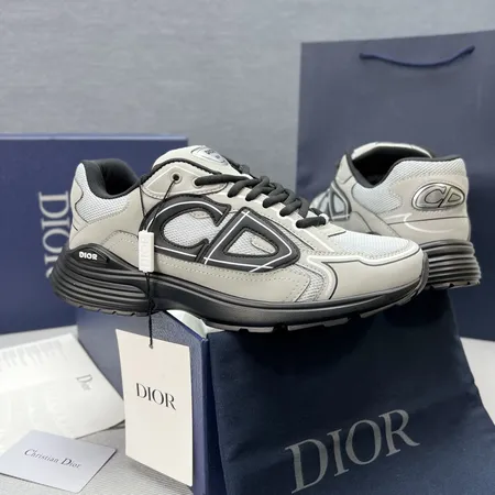 ディオール スニーカー