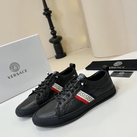 ヴェルサーチ カジュアルシューズ