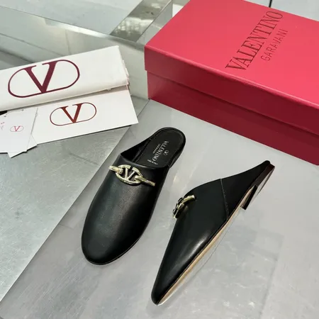 ヴァレンティノ スリッパ