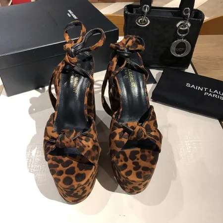 イブサンローラン サンダル