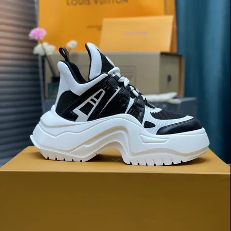 ルイヴィトン スニーカー