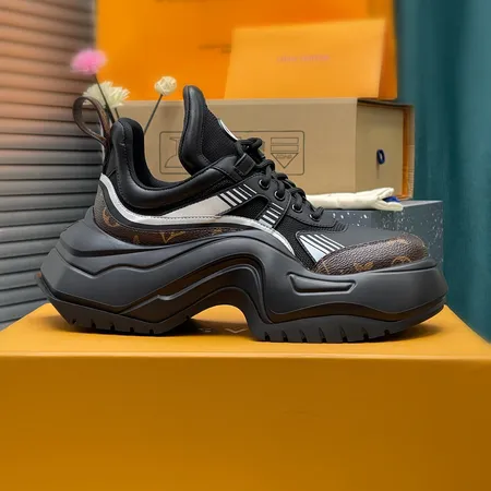 ルイヴィトン スニーカー