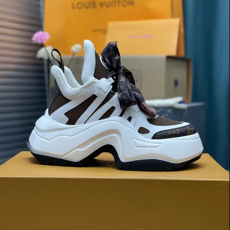 ルイヴィトン スニーカー