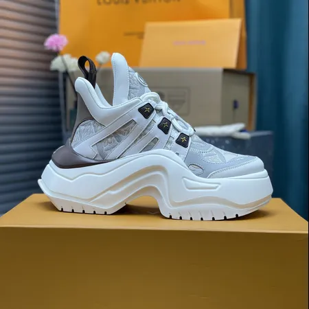 ルイヴィトン スニーカー