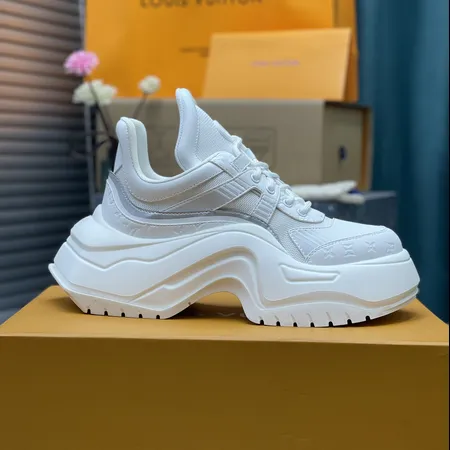 ルイヴィトン スニーカー