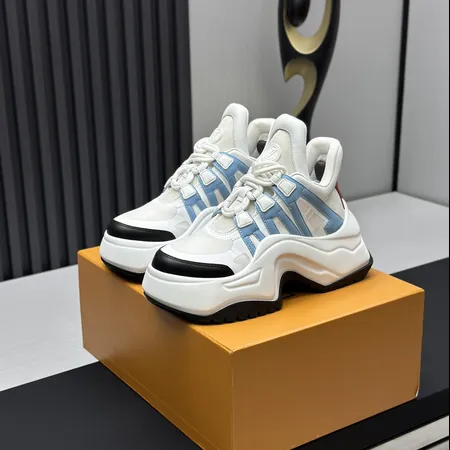 ルイヴィトン スニーカー