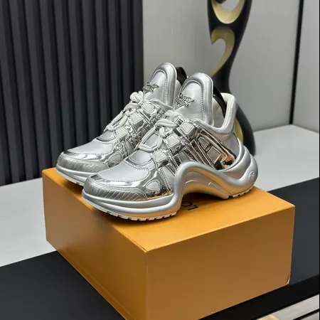 ルイヴィトン スニーカー