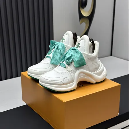 ルイヴィトン スニーカー