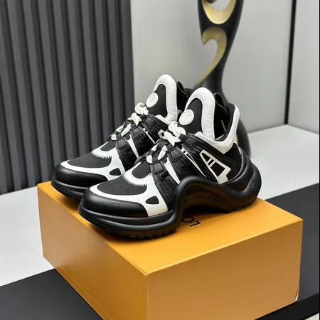 ルイヴィトン スニーカー