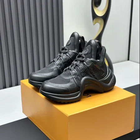 ルイヴィトン スニーカー