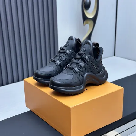 ルイヴィトン スニーカー