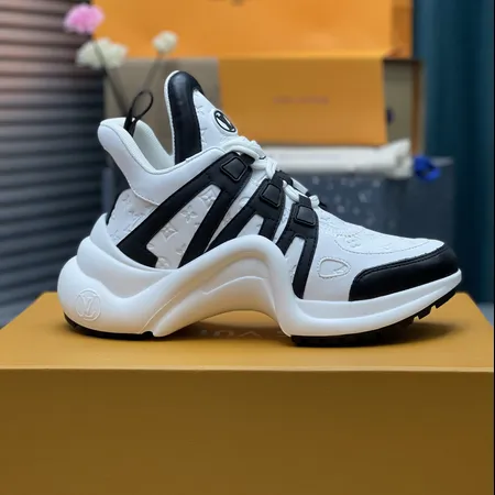 ルイヴィトン スニーカー