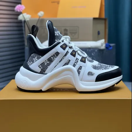 ルイヴィトン スニーカー