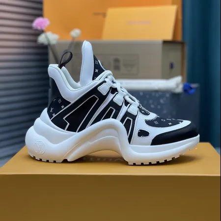 ルイヴィトン スニーカー