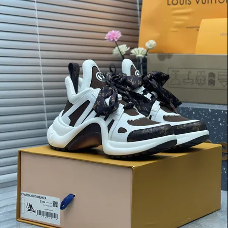 ルイヴィトン スニーカー