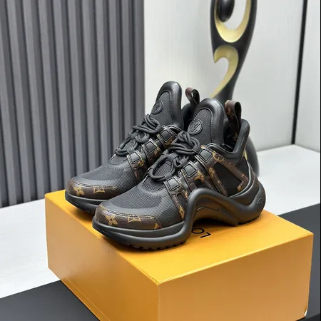 ルイヴィトン スニーカー