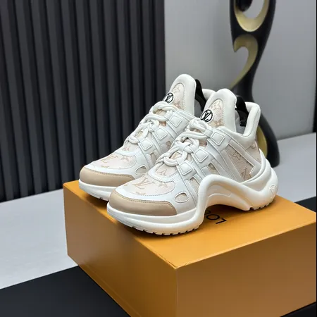 ルイヴィトン スニーカー