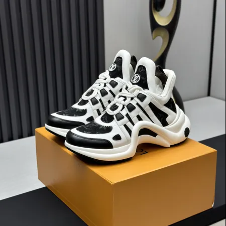 ルイヴィトン スニーカー