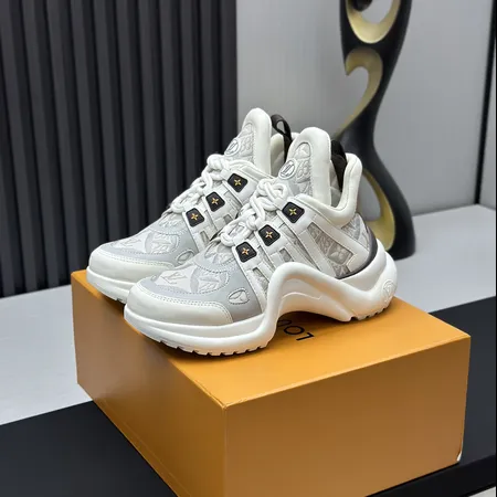 ルイヴィトン スニーカー