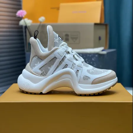 ルイヴィトン スニーカー