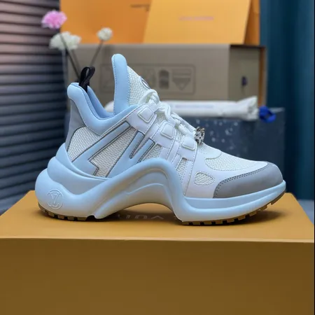 ルイヴィトン スニーカー