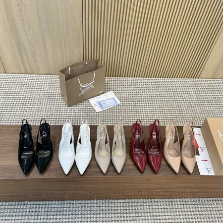 クリスチャン・ルブタン サンダル