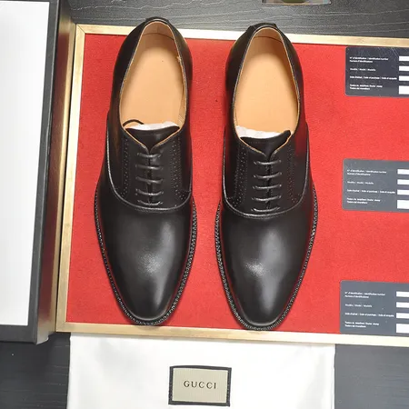 グッチ ビジネスシューズ