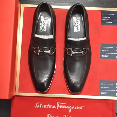 フェラガモ ビジネスシューズ