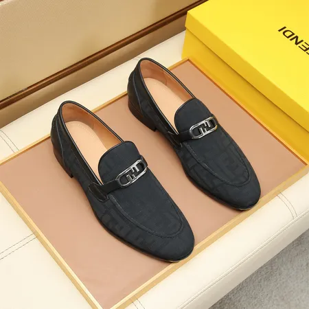 フェンディ ビジネスシューズ