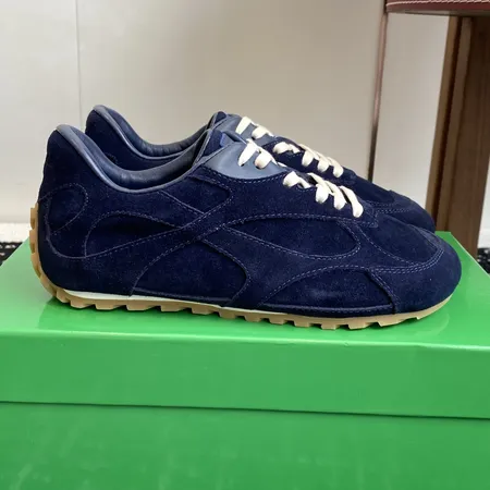 ボッテガ ヴェネタ カジュアルシューズ