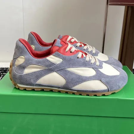 ボッテガ ヴェネタ カジュアルシューズ