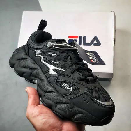 フィラ カジュアルシューズ