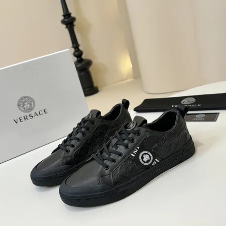 ヴェルサーチ カジュアルシューズ