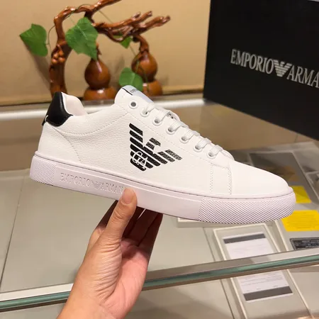 アルマーニ カジュアルシューズ