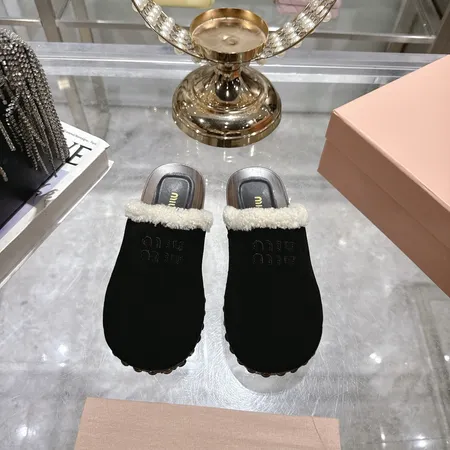 ミュウミュウ スリッパ