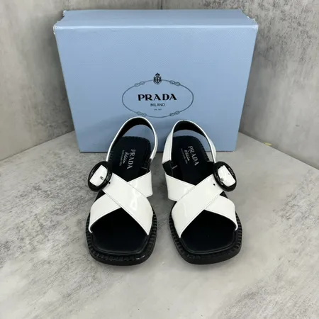 プラダ サンダル