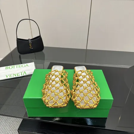 ボッテガ ヴェネタ スリッパ