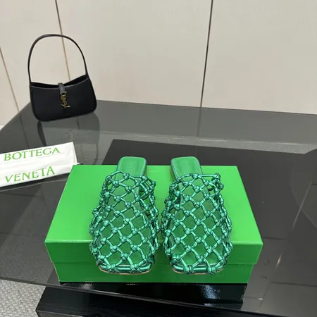 ボッテガ ヴェネタ スリッパ