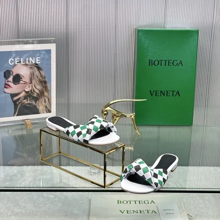 ボッテガ ヴェネタ スリッパ