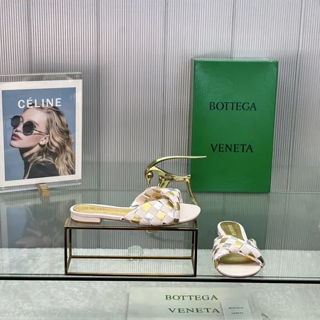 ボッテガ ヴェネタ スリッパ