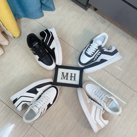 セリーヌ カジュアルシューズ