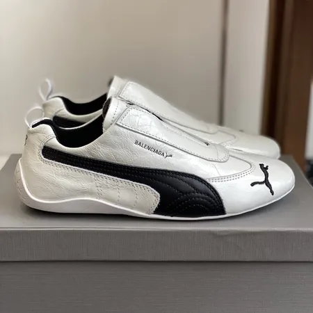 プーマ スニーカー