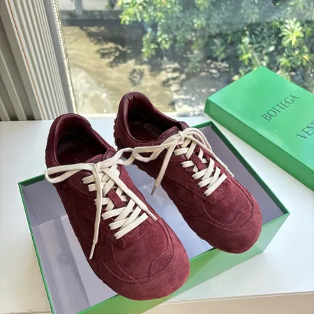 ボッテガ ヴェネタ カジュアルシューズ